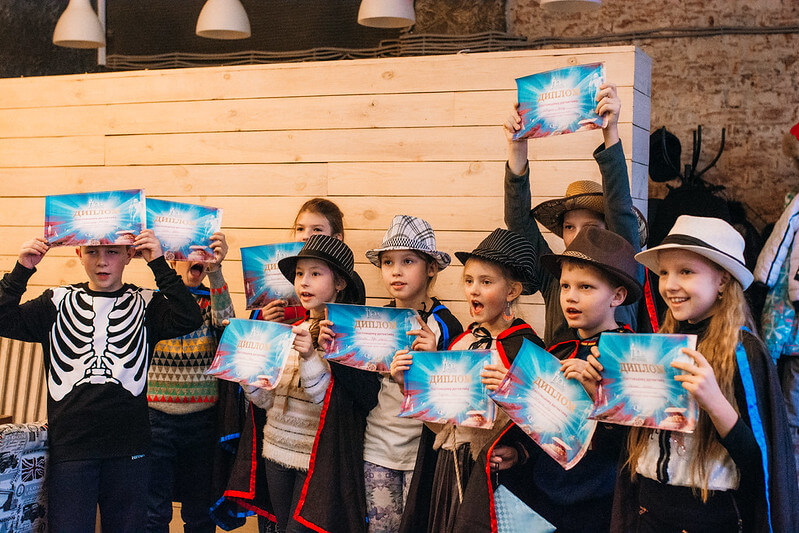 Как отметить Новый год классом — идеи для младших школьников в Таганроге